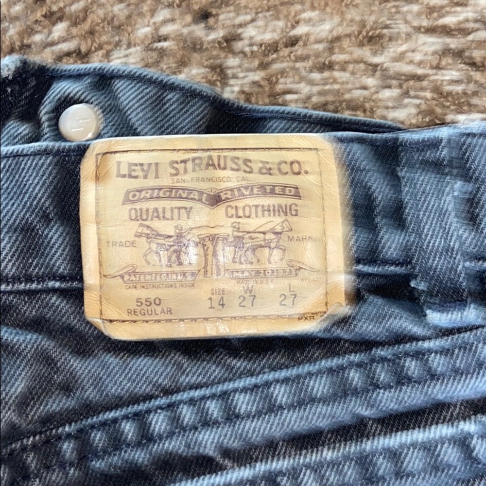 LEVIS SHORTS - Picture 3 of 3